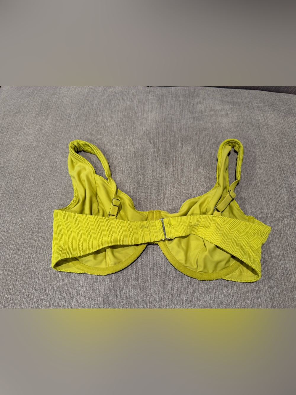 Abercrombie & Fitch Curve Love Bikini Top - Picture 2 of 3